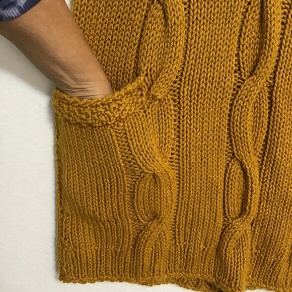 Handmade Cable Knit V-Neck Sleeveless Sweater Vest Size XL - Picture 11 of 11